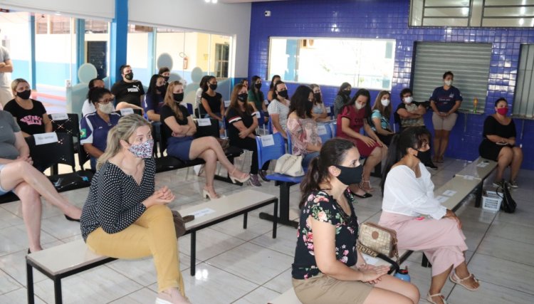 Professores da rede municipal retornam às atividades nesta quarta-feira em Cafelândia