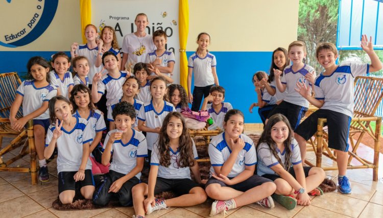 Alunos da Escola André Luiz apresentam trabalhos do  Programa A União Faz a Vida do Sicredi