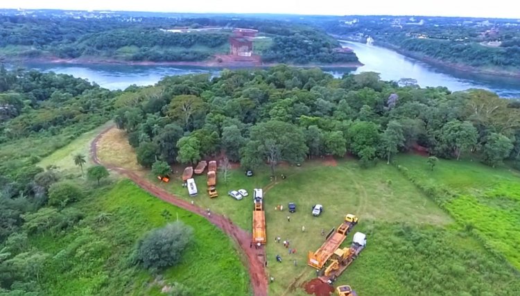 Primeiro grande comboio de maquinários para obras da ponte da integração chega ao Paraguai