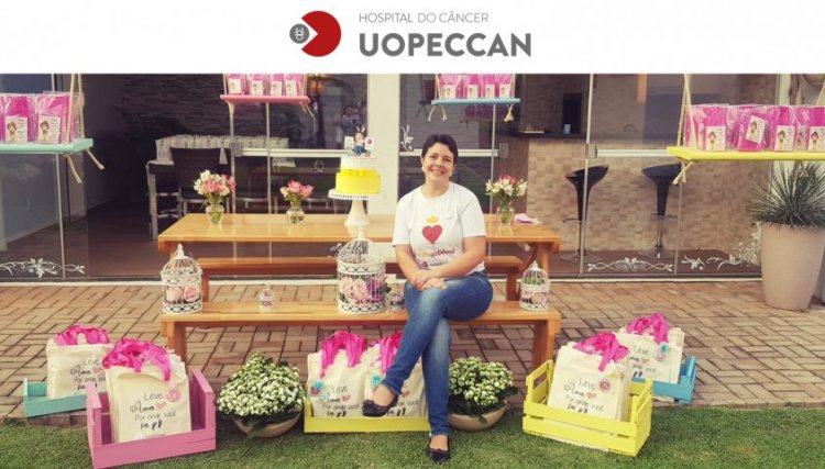 Não tem presente melhor do que ajudar alguém, diz mulher que arrecada brinquedos  para Uopeccan