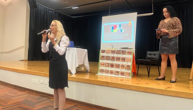 Secretaria Municipal de Educação realiza formação aos professores da rede municipal no retorno do 2° semestre do ano letivo de 2023