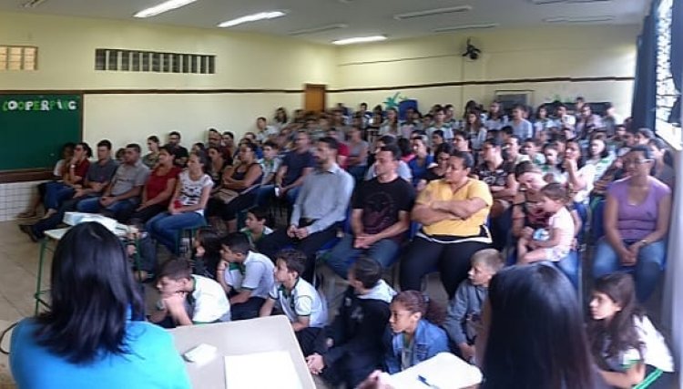 Colégio Maria D. Griggio realiza Assembleia em Cafelândia 