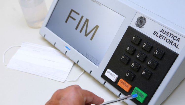 Defesa entregará relatório sobre urnas ao TSE na quarta-feira