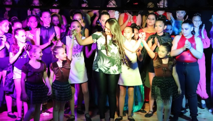 Alunos da casa da cultura apresenta Espetáculo O mundo do Cinema