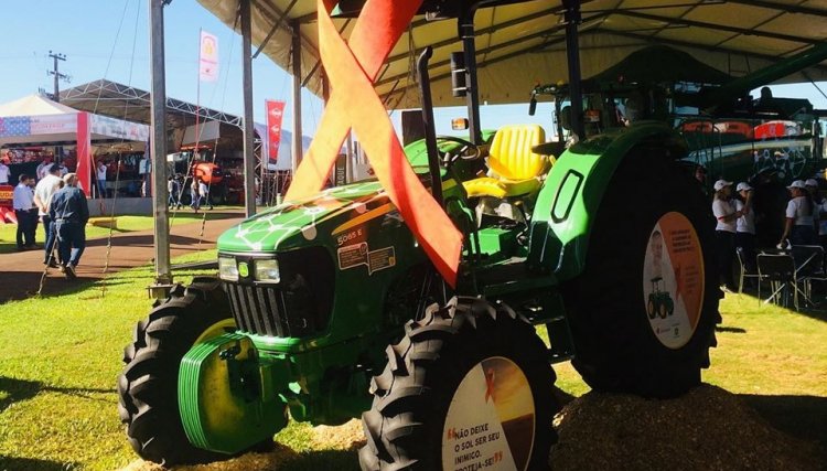 Uopeccan está vendendo cupons de ação entre amigos no Show Rural 