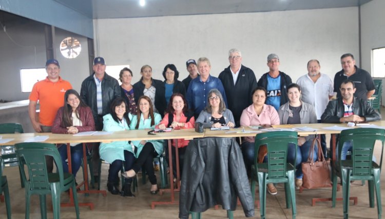 Saúde de Cafelândia cadastra famílias do interior