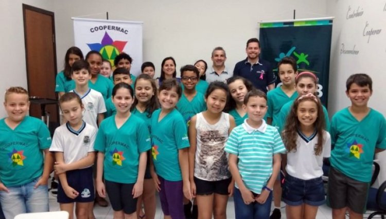 SICOOB UNICOOB: Alunos da Cooperativa Mirim Coopermac participam de palestra sobre empreendedorismo
<br/>