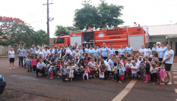 Professores e alunos de Cafelândia  participam de simulação de incêndio