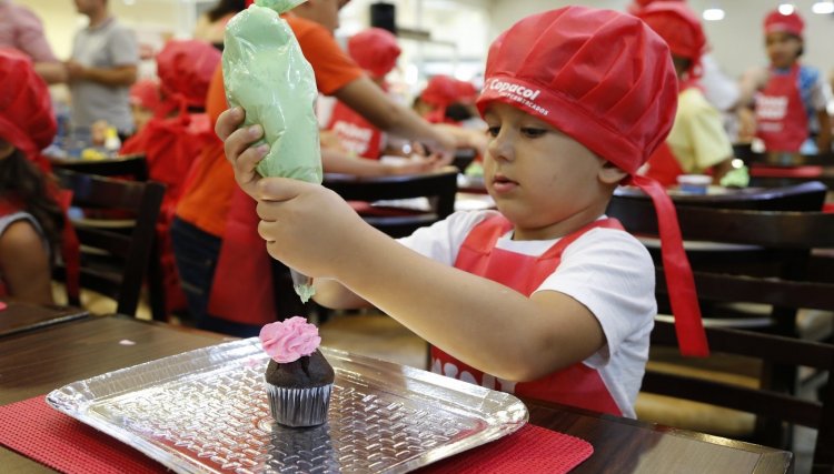 Copacol supermercados promove Oficina Mini Chef