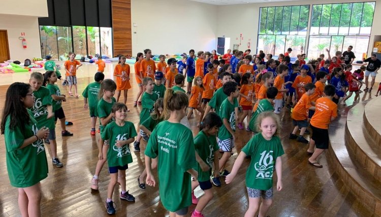Acampamento da Aercol conta com a participação de 110 crianças