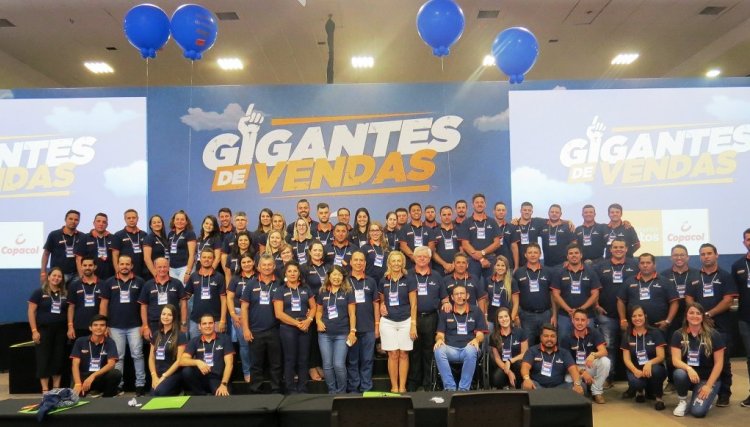 Convenção de vendas do Copacol Supermercados e Nutrição Animal premia melhores do ano