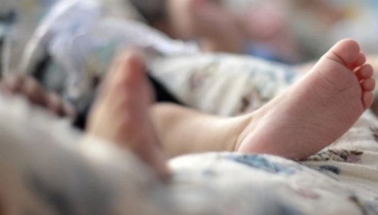 Bebê de 9 meses é abandonado pela mãe em sorveteria em Colombo
