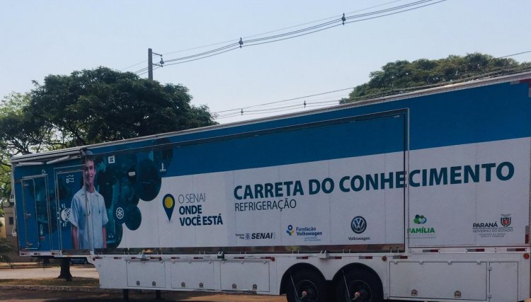 A carreta do conhecimento de cursos gratuitos de instalação de ar-condicionado está em Cafelândia