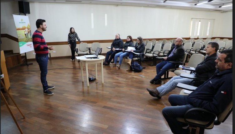 Comitê Educativo da Copacol participa de treinamento sobre Eneagrama