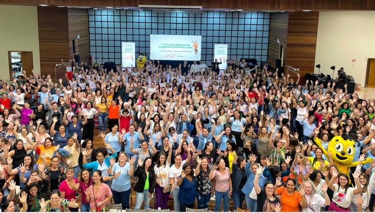 Sicredi realiza encontro regional em Cafelândia com professores municipais 