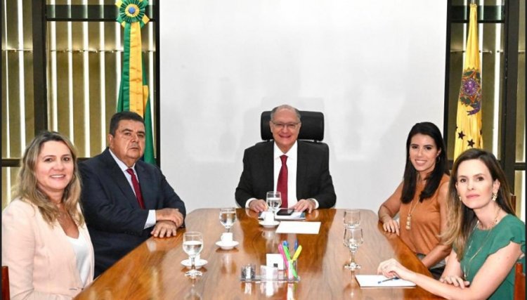 Presidente da OCB discute temas prioritários do cooperativismo com o vice-presidente do Brasil, Geraldo Alckmin