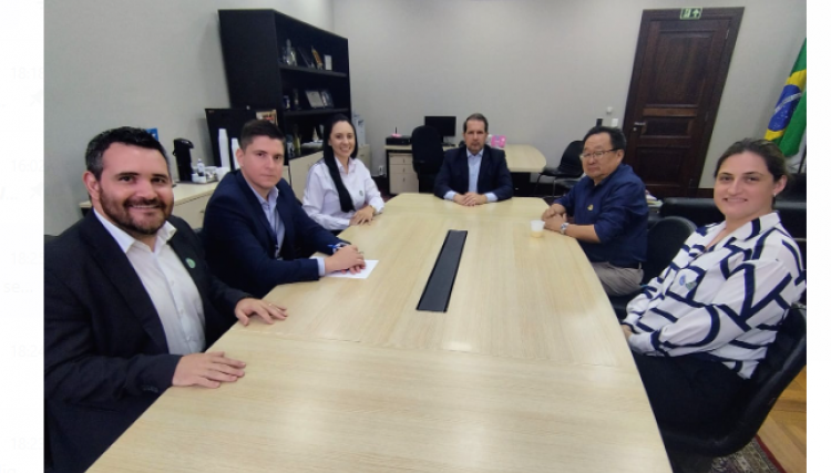 Cafelândia reitera necessidade de ampliar os serviços de saúde para o deputado Micheletto 