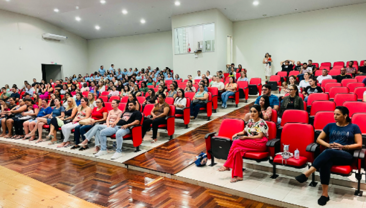 Secretaria de Educação e Cultura de Cafelândia promove formação para pais dos alunos dos CMEIS
