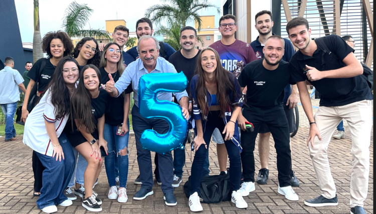 Univel comemora 28 anos de dedicação ao ensino superior no volta as aulas