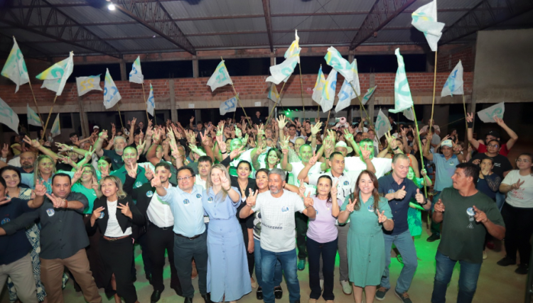 Lançamento da candidatura de Dr. Culestino e Fernanda Dalprá é realizada em Cafelândia