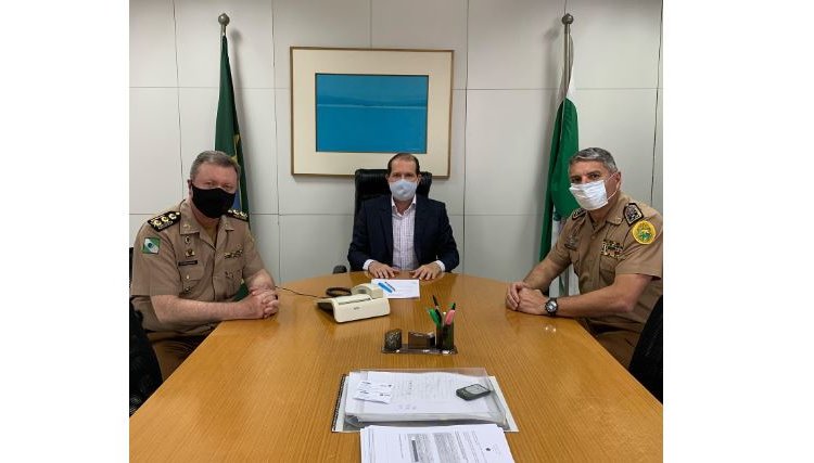 Micheletto recebe no seu gabinete o comandante-geral da Polícia Militar do Paraná