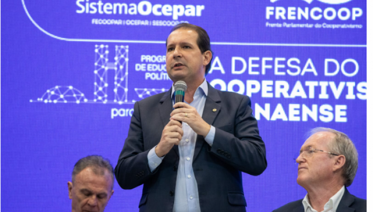 O cooperativismo fortalece nossos agricultores e leva o Paraná adiante, afirma Micheletto