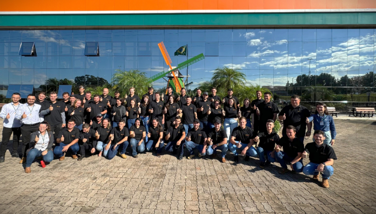 Jovens da Copacol aprendem sobre cooperativismo com imersão e tarde esportiva