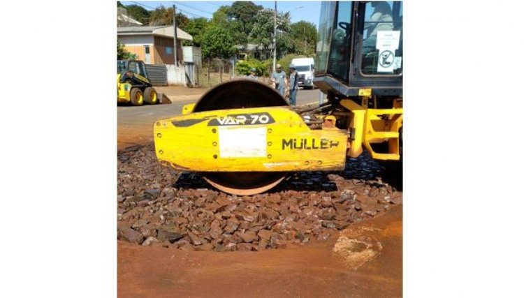Governo de Anahy realiza melhorais na Avenida Brasil