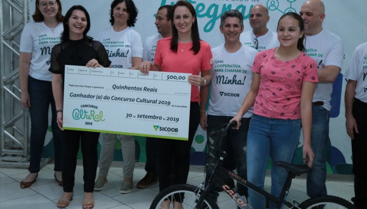 Sicoob em parceria com escolas públicas e privadas tem 5º Concurso Cultural de Cooperativismo