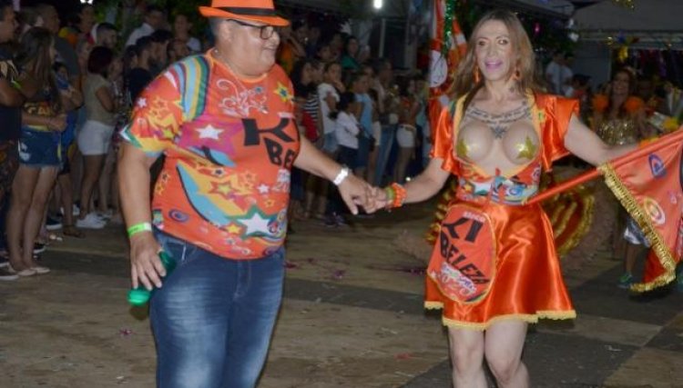 Carnaval em Ubiratã reúne pessoas de toda a região
