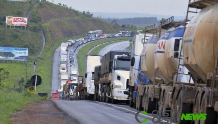 Nova greve de caminhoneiros deverá começar nesta quarta-feira 19