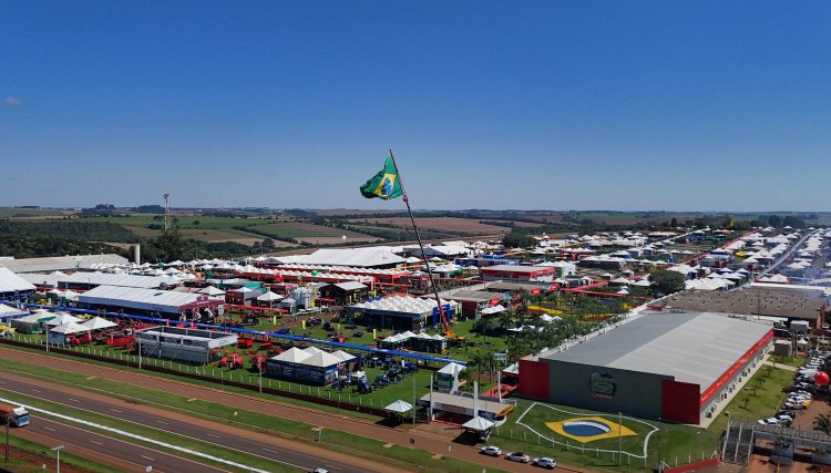 R$ 7 bilhões em negócios e 400 mil pessoas no Show Rural 2025 bate recordes