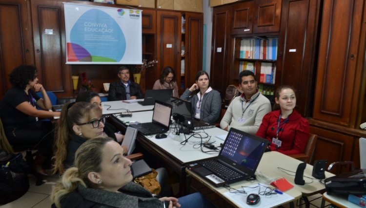 Nova Aurora sedia treinamento para educadores da região 