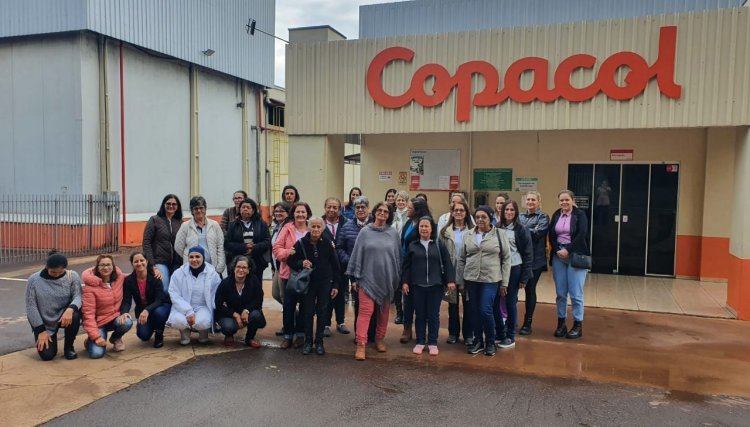Grupos Femininos conhecem estruturas da Copacol em Toledo, veja o vídeo 