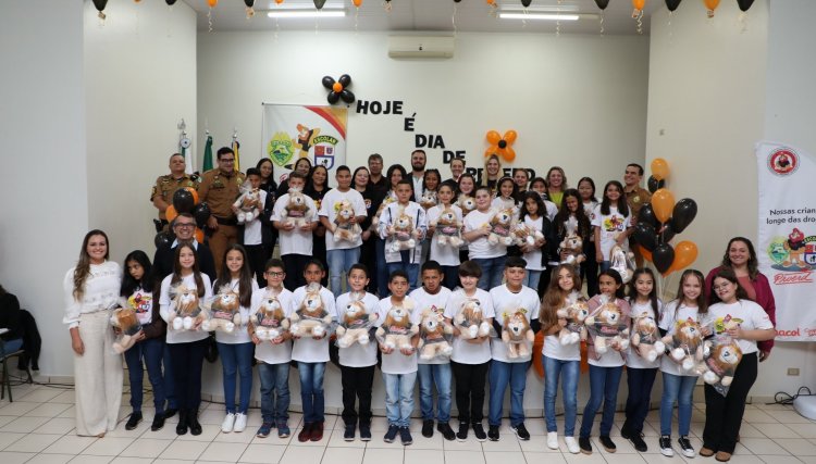 Escolas de Goioerê e Rancho Alegre formam novas turmas no Proerd, programa patrocinado pela Copacol