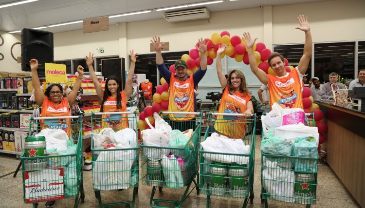 Ganhadores do Pegue tudo que Puder encheram os carrinhos em Jesuítas 