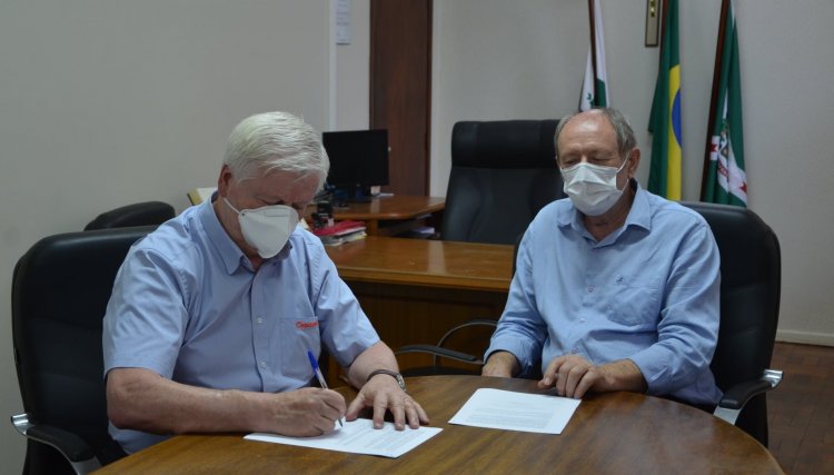 Copacol firma parceria para incentivar esporte e cultura no sudoeste