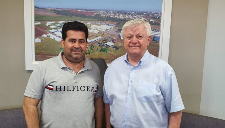 Presidente da Copacol recebe a visita do empresário Juares Carlos Ribeiro