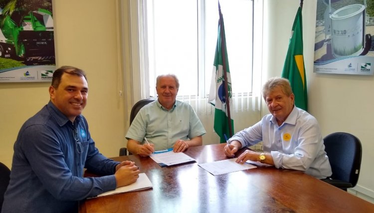 Cafelândia assina convênio do Programa Tubos
