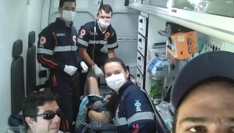 Mulher de Cafelândia tem gêmeas  em ambulância a caminho do hospital