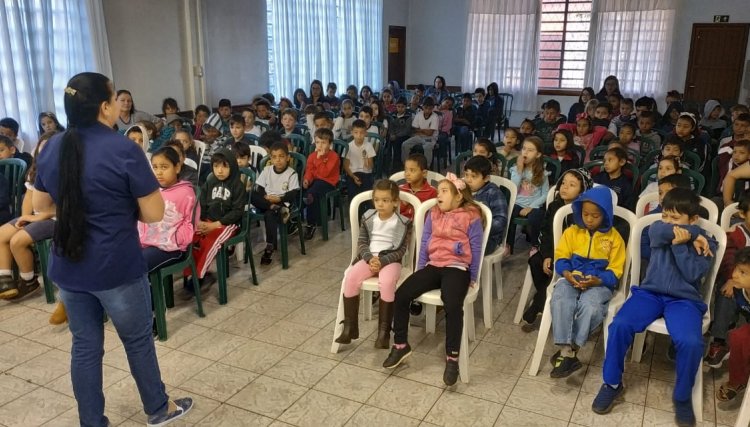 Nova Aurora realiza programa saúde nas Escolas