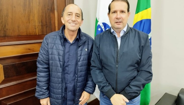 Pecinha é recebido por Micheletto no Gabinete da Vice-Presidência