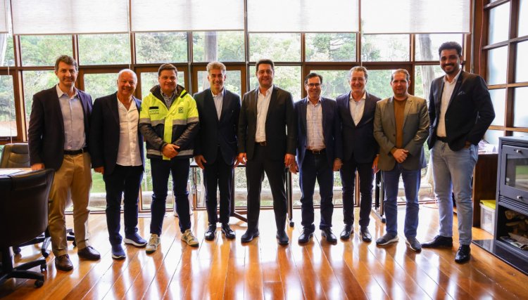 Deputado Micheletto prestigia reunião do Oeste em Desenvolvimento com Ratinho Jr e lideranças