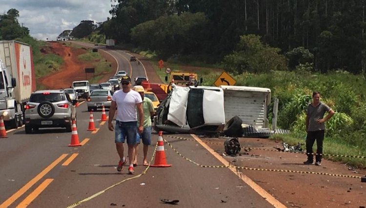 Uma criança morre e cinco pessoas ficam feridas após acidente na BR 369 em Corbélia