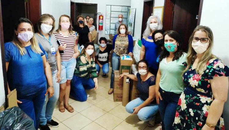 Nova Aurora repassa R$ 80 mil em materiais de expediente para escolas e Cmeis