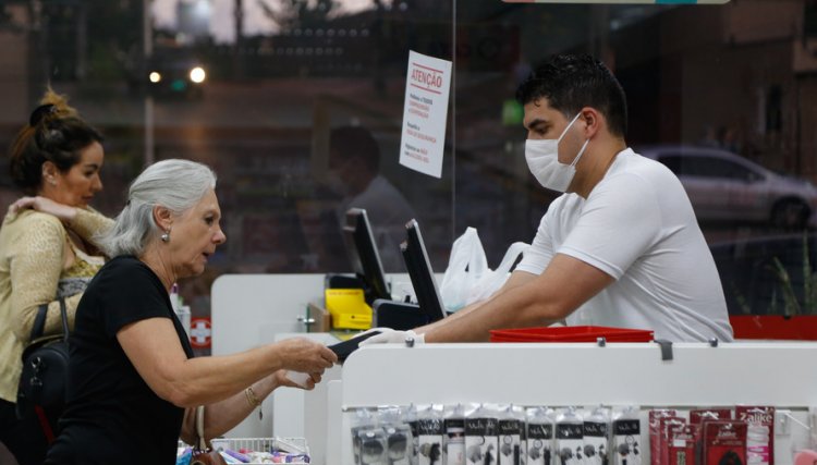 Atividades comerciais consideradas essenciais no PR serão ampliadas