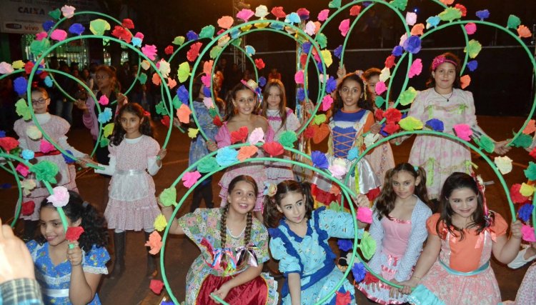 5 mil pessoas prestigiam Festa Junina em Nova Aurora