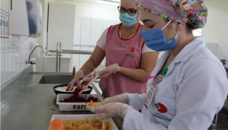 Dia das Crianças: Uopeccan realiza lanche da tarde com alimentos nutritivos para os pacientes da Oncopediatria