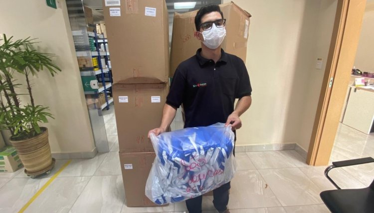 Unimed Cascavel doa mais 70 mil máscaras cirúrgicas para hospitais