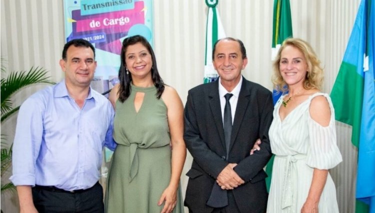 Pecinha e Néia tomam posse em Nova Aurora